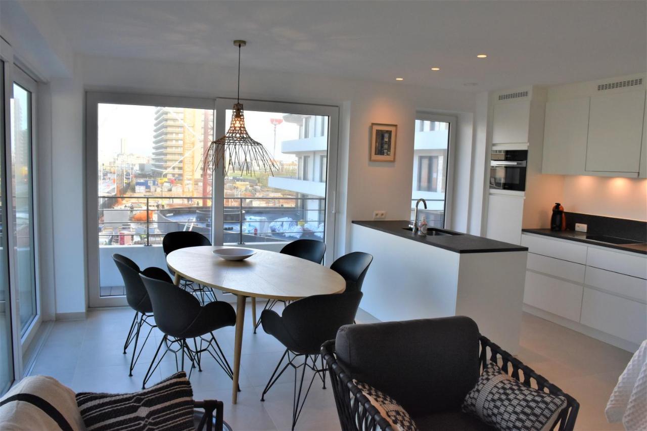 Lichtrijk 2-Slaapkamerappartement Met Zeezicht En Gratis Parking Ostende Exterior foto