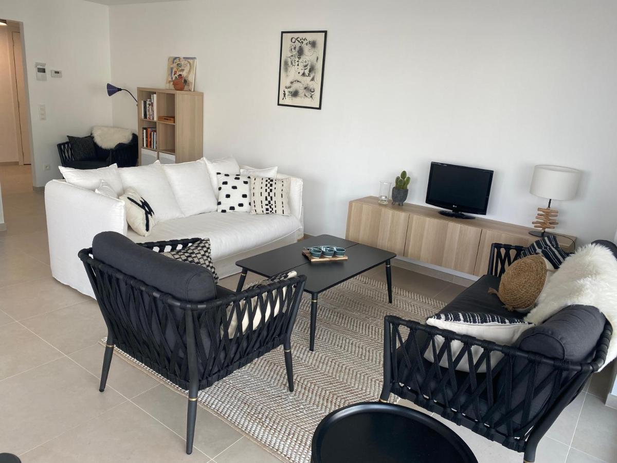 Lichtrijk 2-Slaapkamerappartement Met Zeezicht En Gratis Parking Ostende Exterior foto