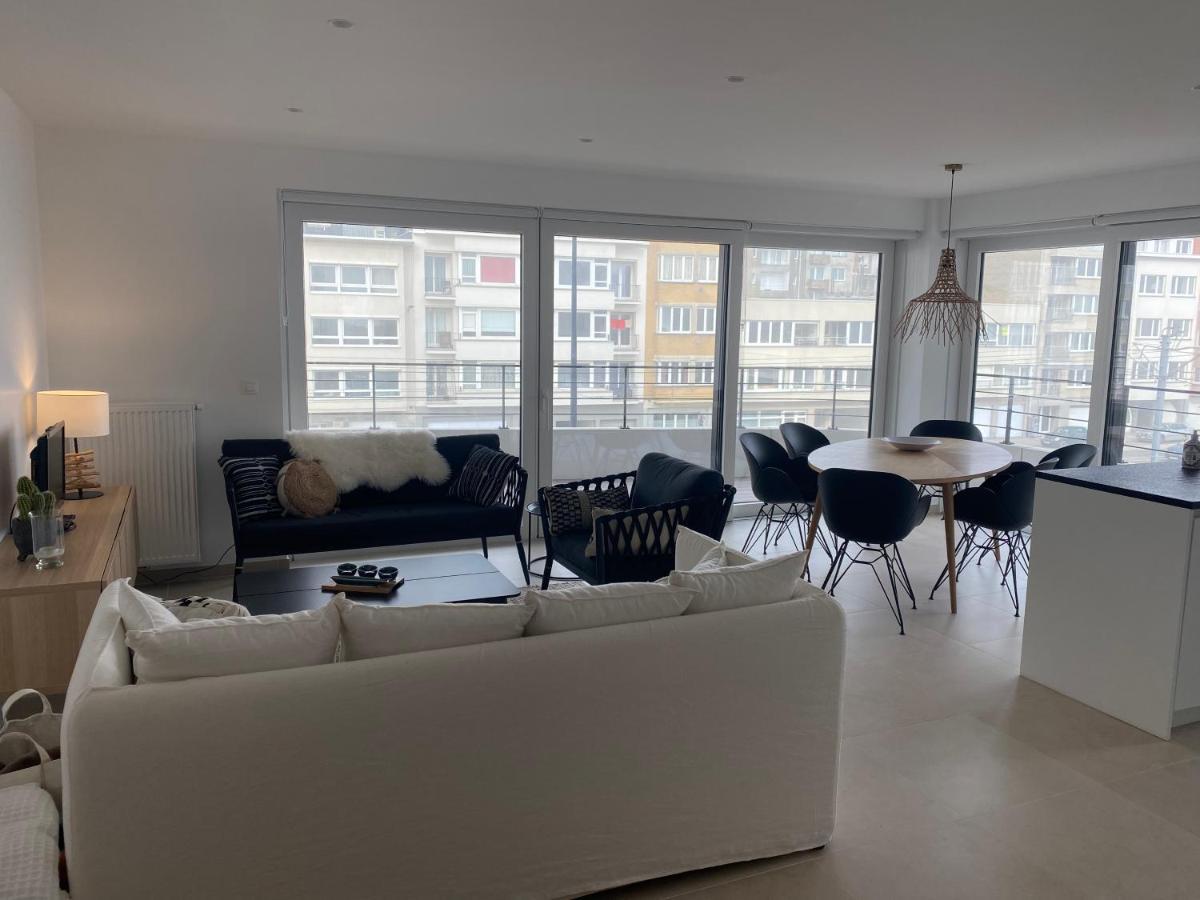 Lichtrijk 2-Slaapkamerappartement Met Zeezicht En Gratis Parking Ostende Exterior foto