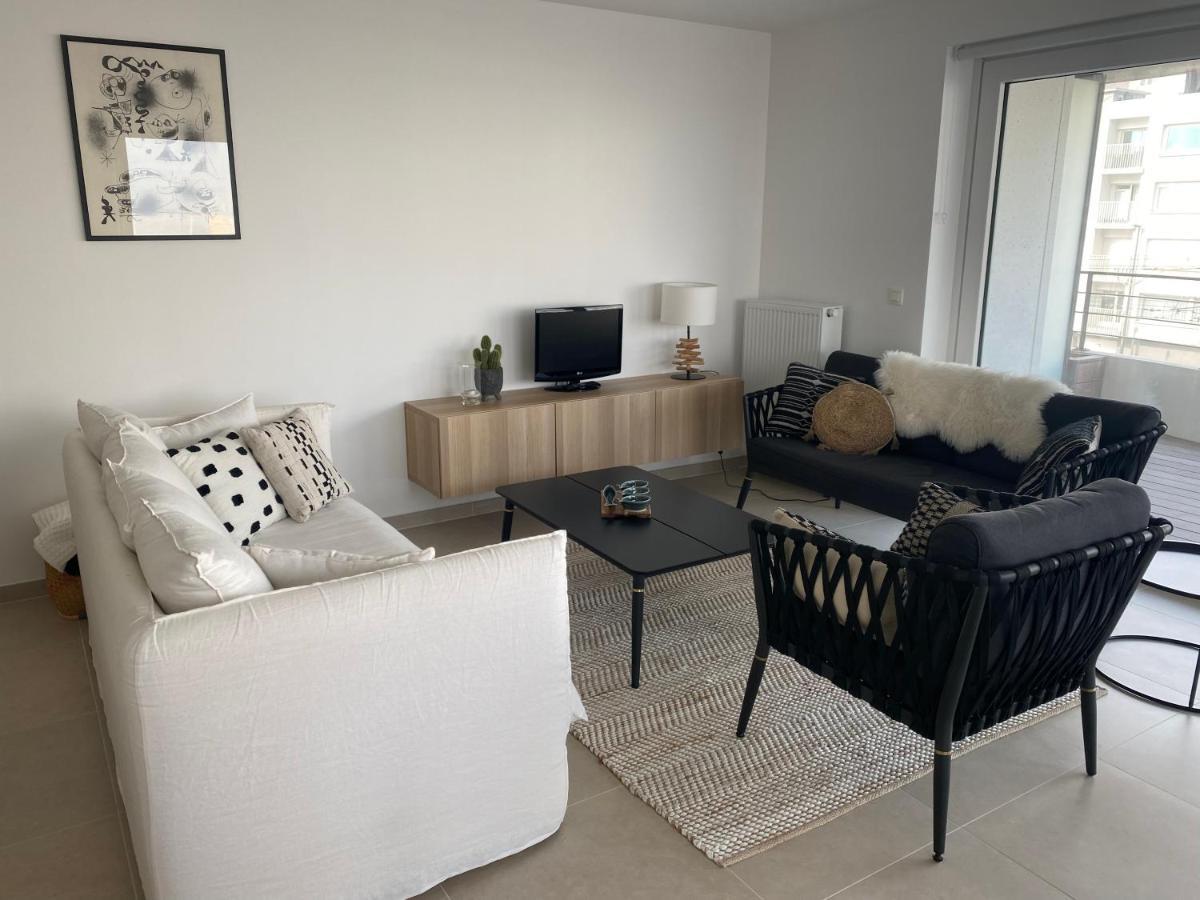 Lichtrijk 2-Slaapkamerappartement Met Zeezicht En Gratis Parking Ostende Exterior foto